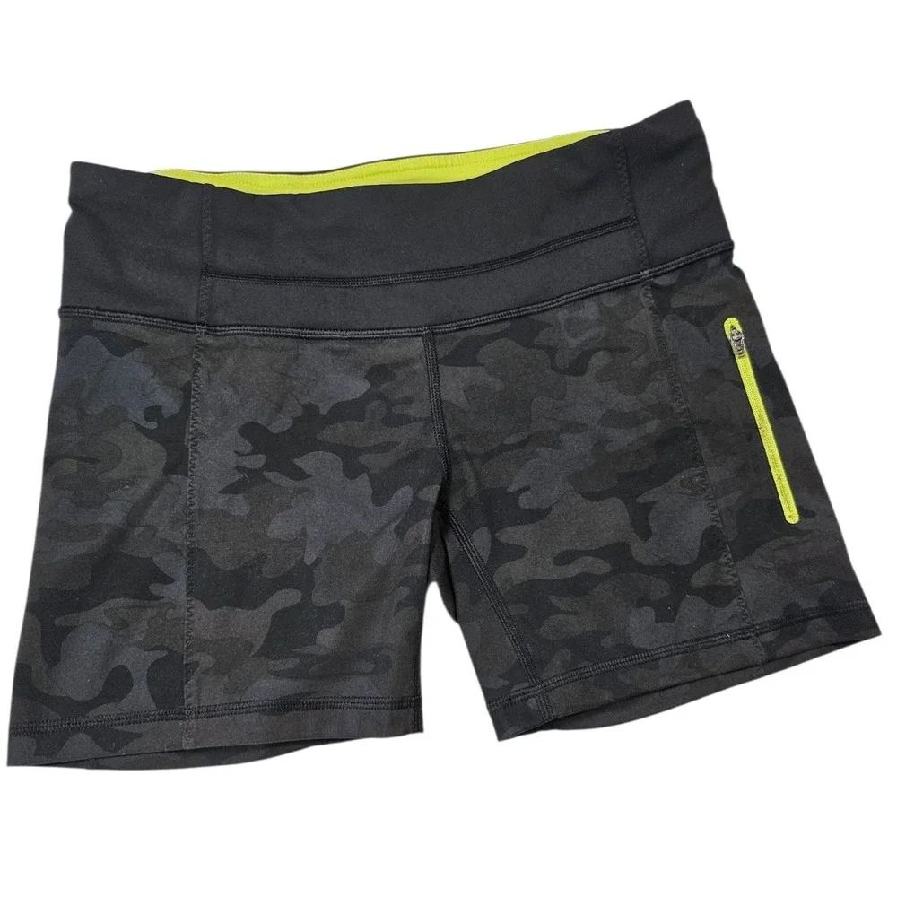 Lululemon Camo Running Athletic Shorts Womens 6 Gray Black Neon Tech Pocket 5in